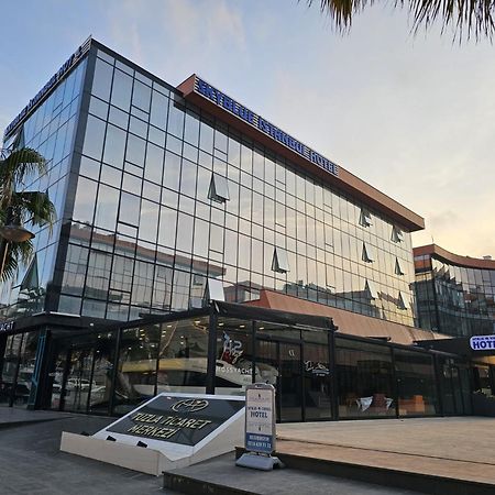 Skyblue Istanbul Hotel Bagian luar foto